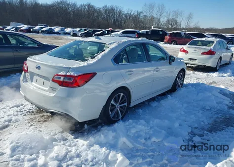 2018 Subaru Legacy 3.6R Limited z USA, uszkodzony, nr VIN 4S3BNEN61J3043640